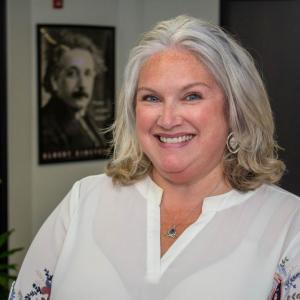 Andrea Myers Headshot