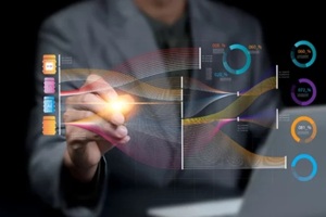 expert generating digital report on virtual screen