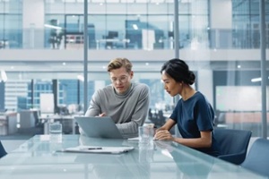 team of two creative entrepreneurs talk