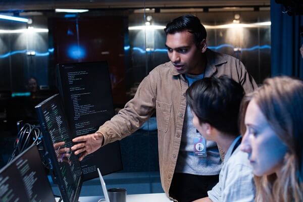 software developer manager leader presenting coding software development application roject